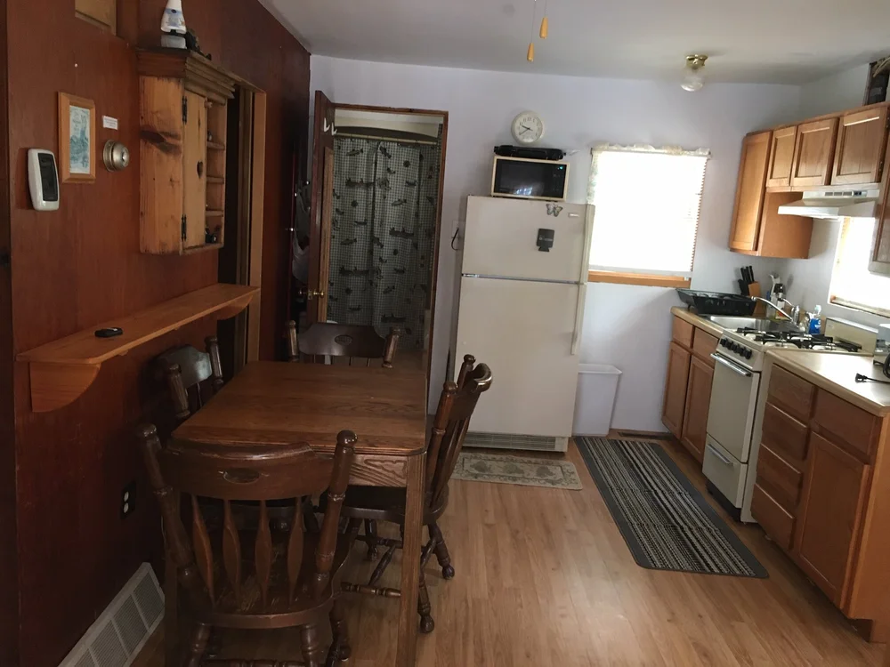 Cabin 2 kitchen and dining area